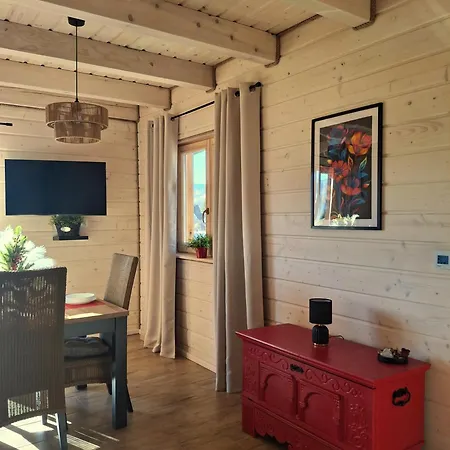 Dom Miedzy Wzgorzami * ティリチ