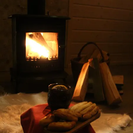 Dom Miedzy Wzgorzami ティリチ