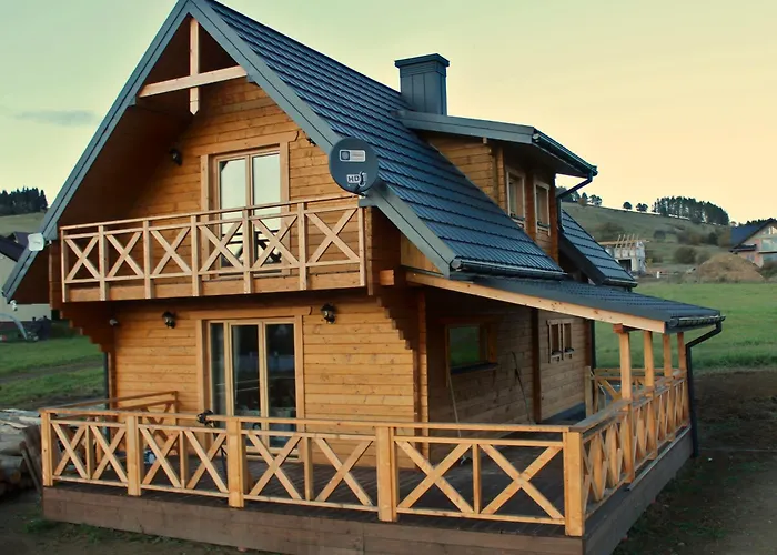 Dom Miedzy Wzgorzami Feriehus *