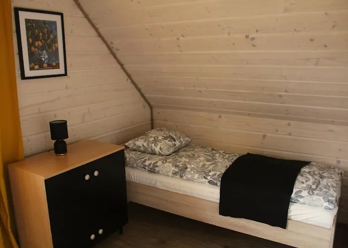 Dom Miedzy Wzgorzami Feriehus Tylicz