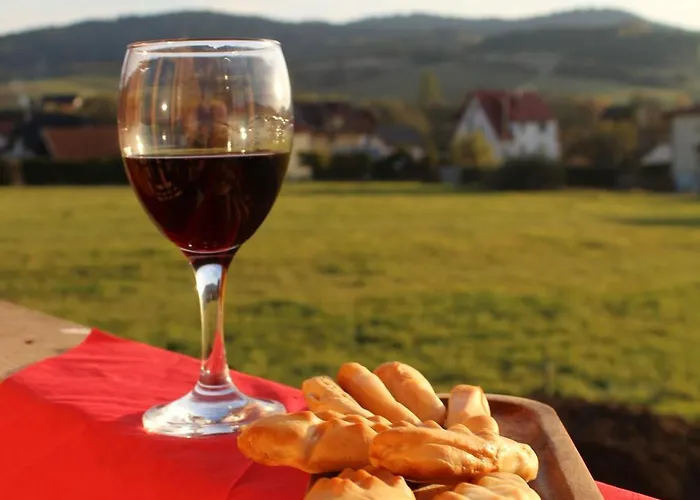 Dom Miedzy Wzgorzami Feriehus